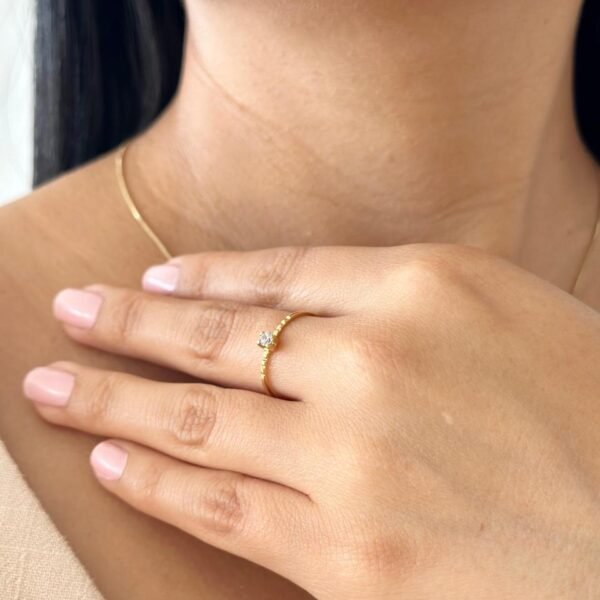 Anillo en oro amarillo 18K blanco